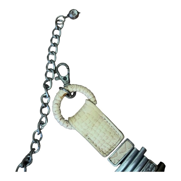 Vintage Metal Belt with Adjustable Chain - Picture 3 of 3